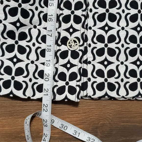 Adrienne Vittadini graphic black white front button pencil skirt euc - Picture 3 of 9